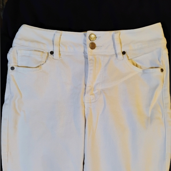 CAbi Size 6 Women's White Skinny Jeans - Picture 6 of 7